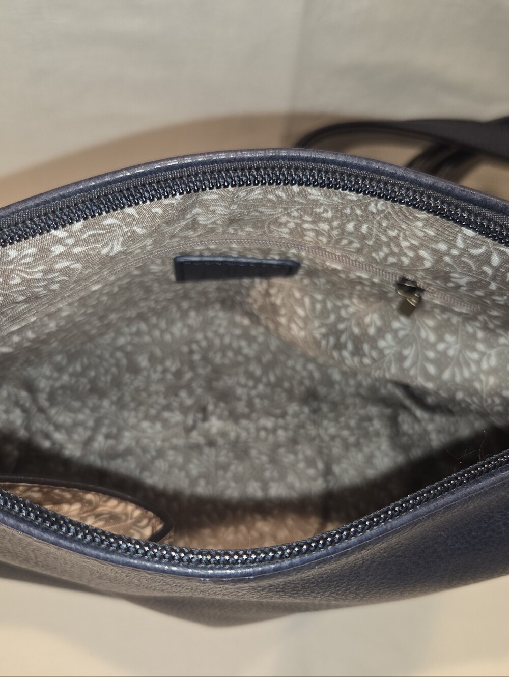 Joy Susan Womens Molly Slouchy 2-in-1 Hobo Handbag Dark Navy - Picture 6 of 7